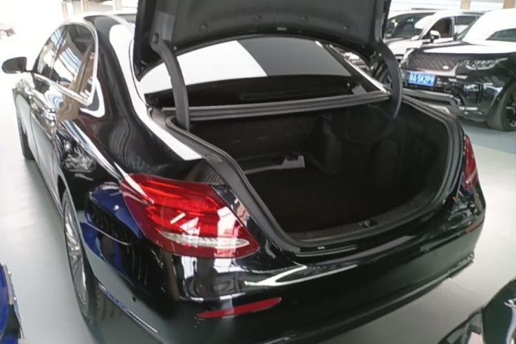 Used Mercedes-Benz E-Class 2019 Restyled E 300 L Luxury Edition
