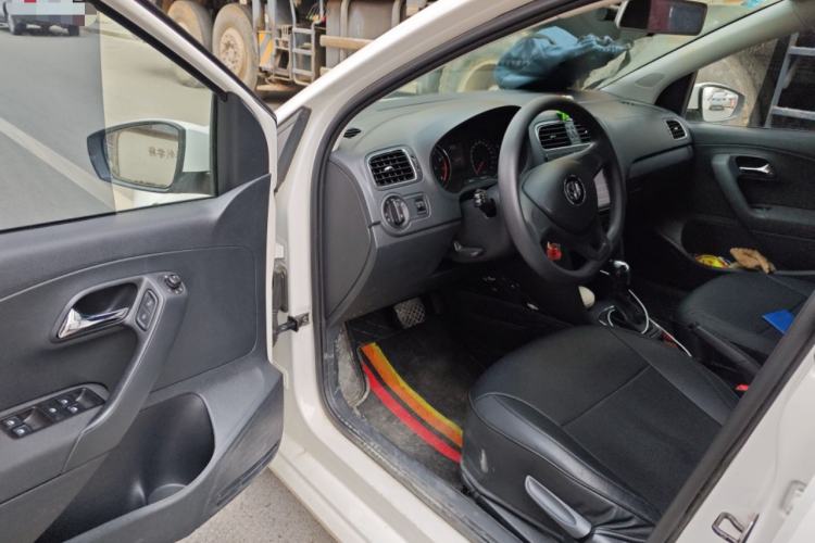 Used Volkswagen Polo 2014 1.4L Automatic Comfort Edition