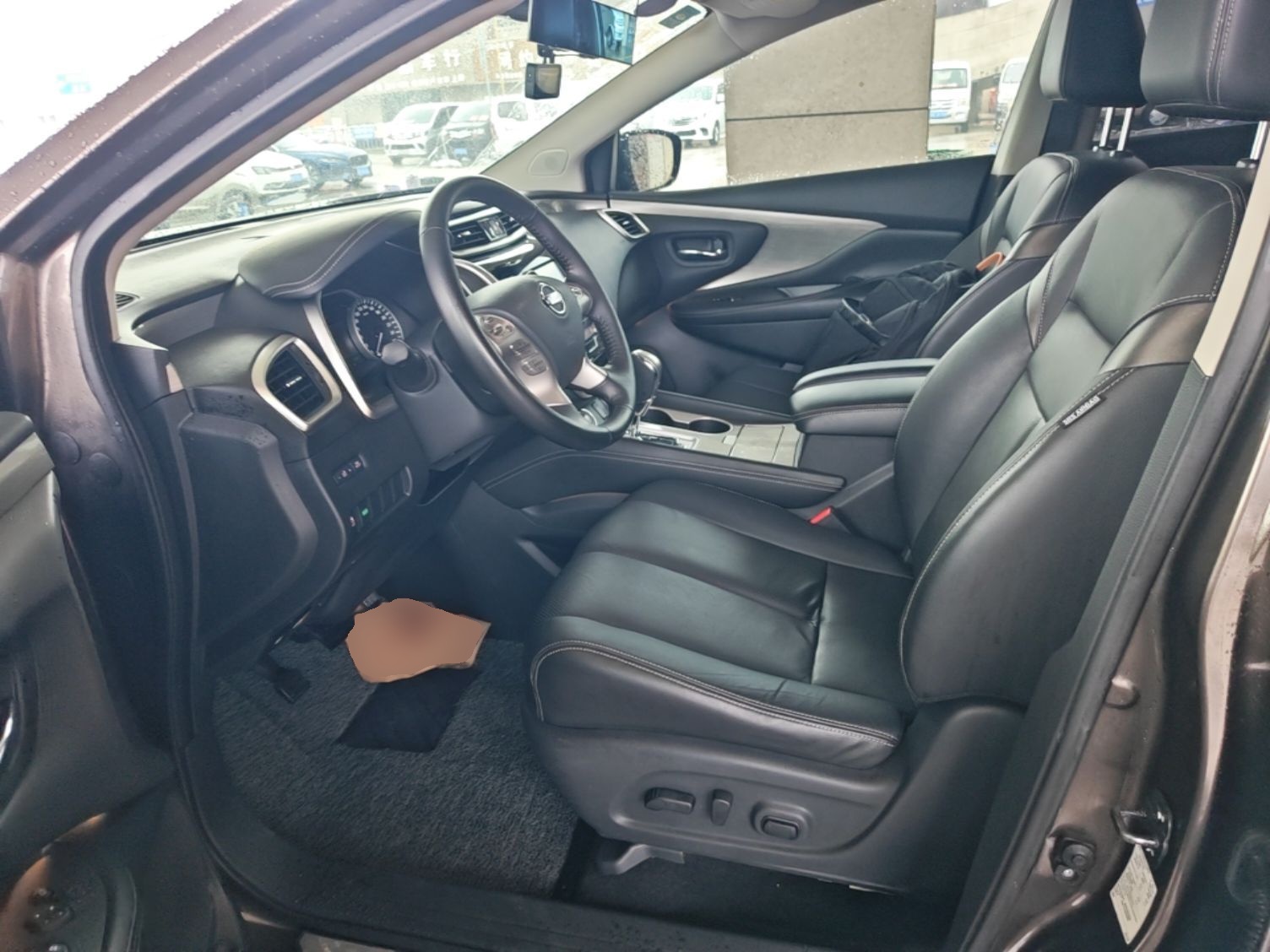 Vordere Reihe im Auto