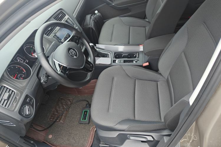 Used Volkswagen Golf 2016 1.6L Automatic Comfort Model
