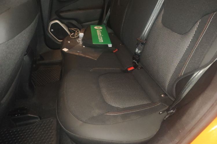 Used Jeep Renegade 2016 2.0L Automatic Four-Wheel Drive 75th Anniversary Tribute Edition Left Rear Seat