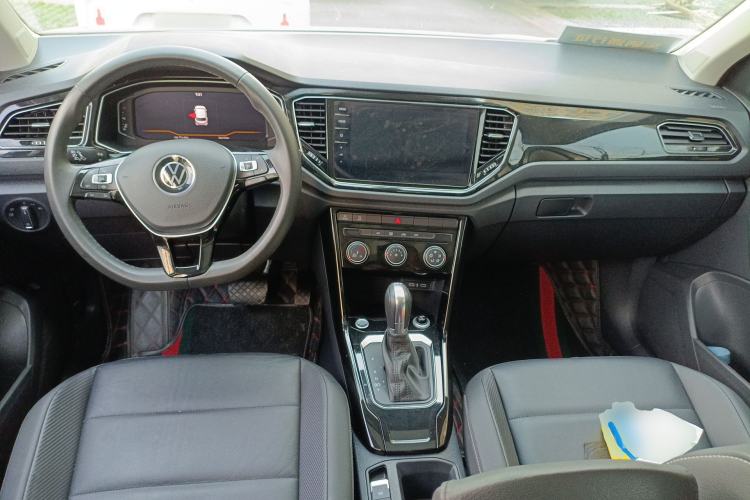 Used Volkswagen T-ROC 2021 Revised Version 280TSI DSG Two-Wheel Drive Comfort & Smart Connectivity Edition Center Console