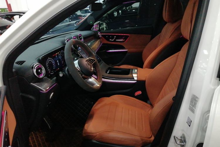 Used Mercedes-Benz GLC 2023 Facelift GLC 260 L 4MATIC Dynamic Version 5 Seats Left Front Seat