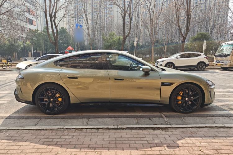 Used Xiaomi Auto SU7 2024 Four-Wheel Drive Ultra-Long Range Advanced Intelligent Driving Max Edition
