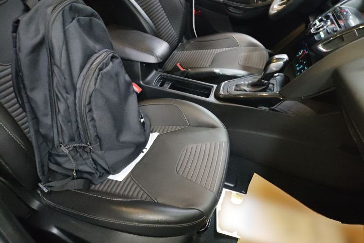 Used Ford Focus 2017 Sedan 1.6L Automatic Fashion Edition Smart Drive Version