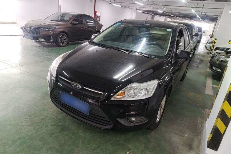 Used Ford Focus 2013 Sedan Classic 1.8L Automatic Base Model