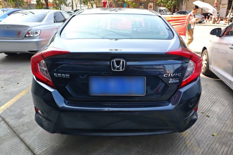 Used Honda Civic 2016 220TURBO CVT Luxury Edition
