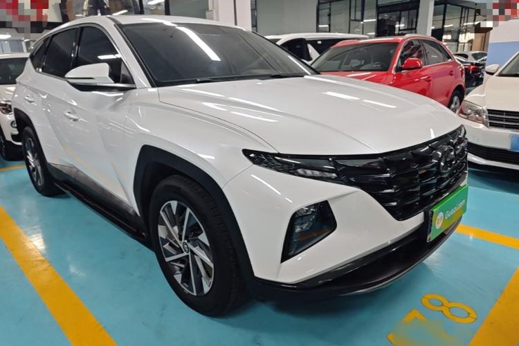 Used Hyundai Tucson 2021 Tucson L 1.5T DCT GLX Elite Edition Front Right 45 Deg