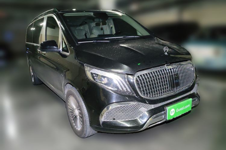 Used Mercedes-Benz Vito 2021 2.0T Elite Version 7 Seats Front Right 45 Deg