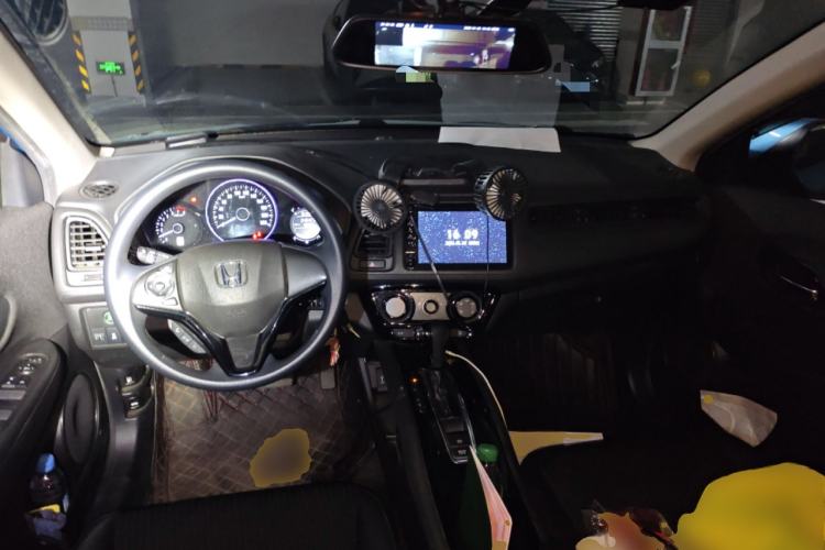 Used Honda Vezel 2019 1.5L CVT Pioneer Edition China VI Center Console