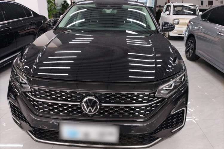 Used Volkswagen Passat 2024 380TSI Starry Luxury Edition