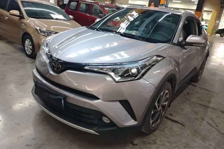 Used Toyota IZOA 2018 2.0L Yichi Edition China V Standard
