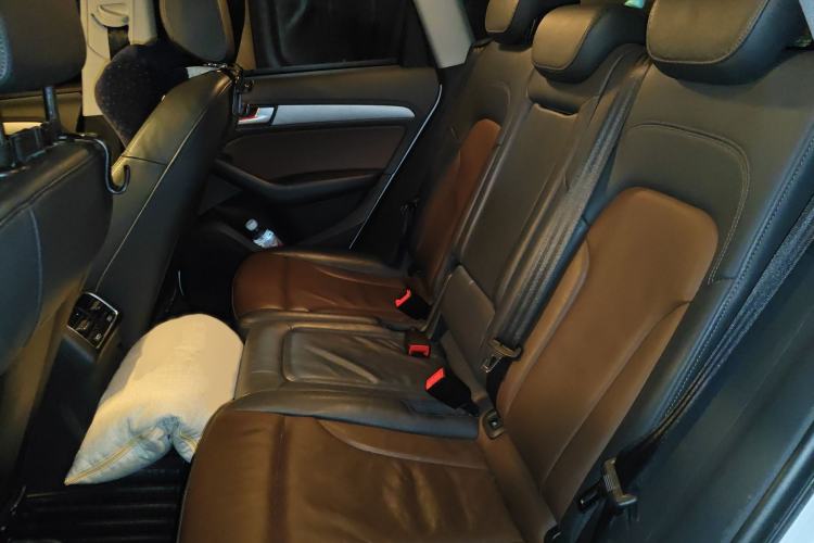 Used Audi Q5 2017 Plus 40 TFSI Ambition Model