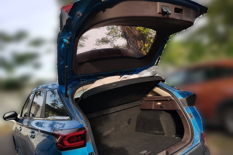 Used Bestune T77 2019 230 TID Automatic Luxury Version China VI Emission Standard Trunk