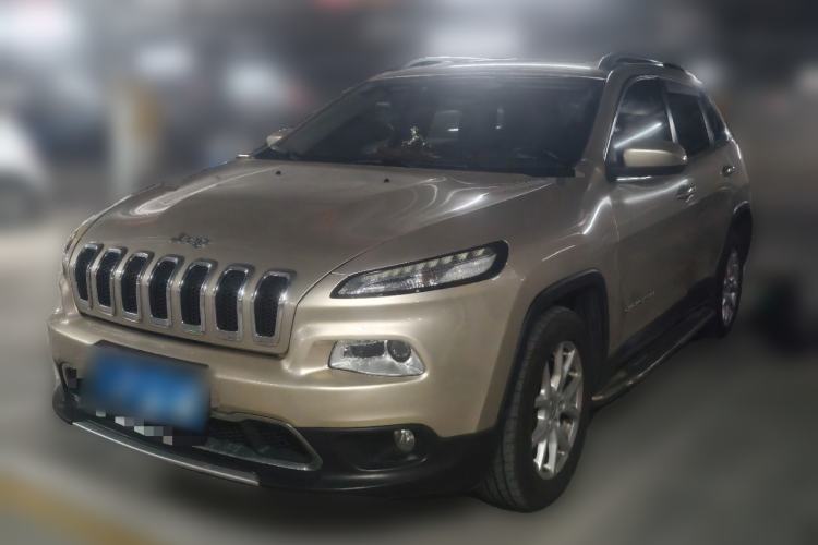 Used Jeep Cherokee 2017 2.0L Superior Edition