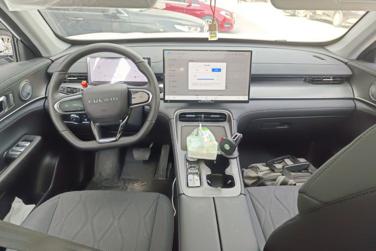 Used Chery Fengyun T8 2025 1.5T 130 km Luxury 7-Seater Center Console