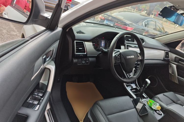 Used Haval H2 2017 Red-Label 1.5T Manual 4x4 Luxury Model