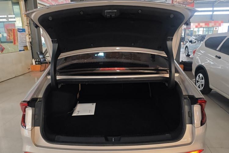 Used Wuling Xingguang 2024 Co-Creation Edition 510 Advanced Model