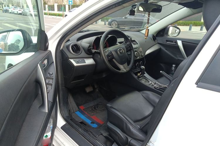 Used Mazda 3 2012 Hatchback 2.0L Automatic Luxury Model
