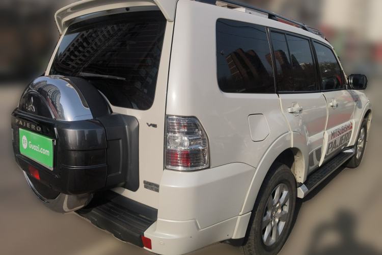 Used Mitsubishi Pajero 2016 3.0L Automatic Standard Version China V Standard Rear Right 45 Deg