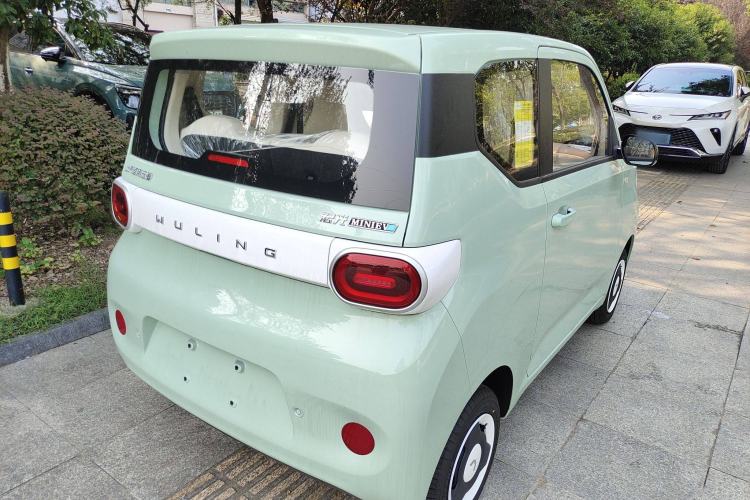 Used Wuling Hongguang MINIEV 2024 3rd Generation 215km Youth Edition