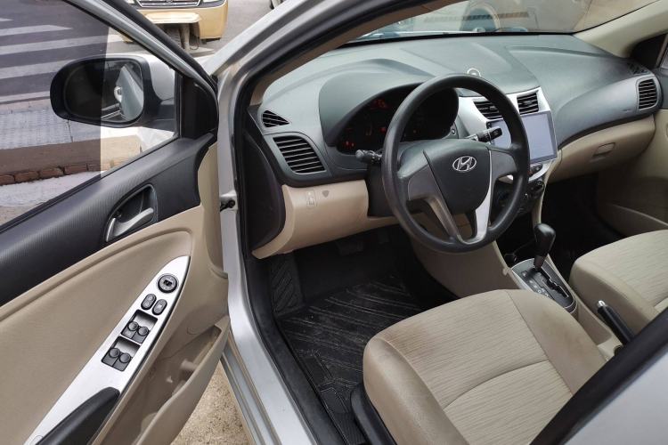 Used Hyundai Verna (older generation) 2014 1.4L Automatic Smart GLS
