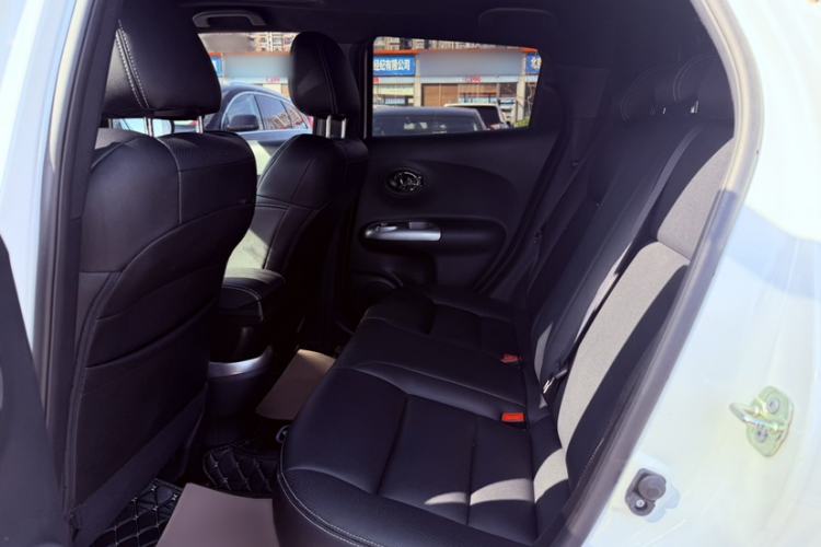 Used Infiniti ESQ 2014 1.6L Spontaneous Edition
