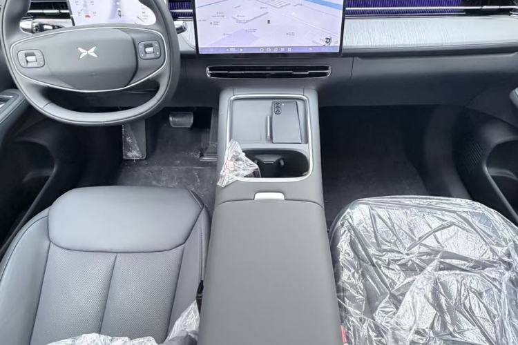 Used XPeng G6 2025 625 Long-Range Max Tech Edition Interior 3