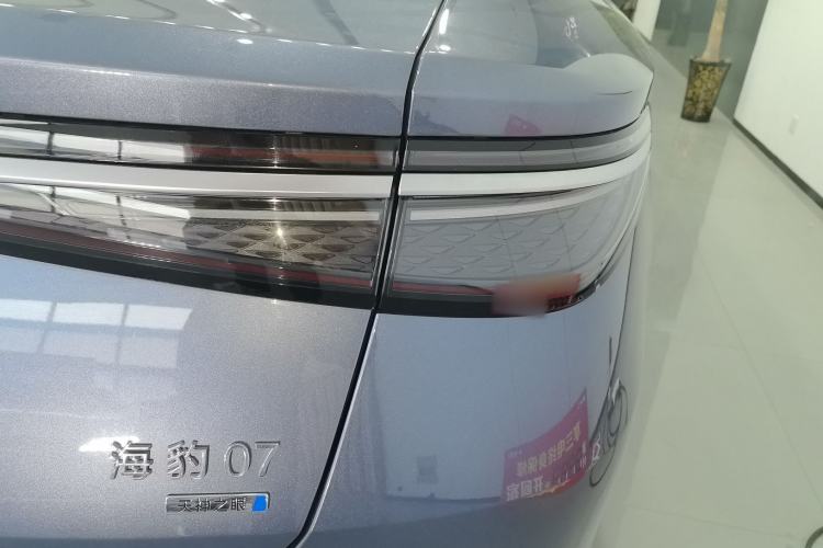 Used BYD Seal 07 DM-i 2025 Intelligent Driving Version DM-i 1.5L 125 km Prestige Edition Right Rear Taillight
