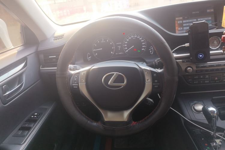 Used Lexus ES 2014 250 Elite Edition

