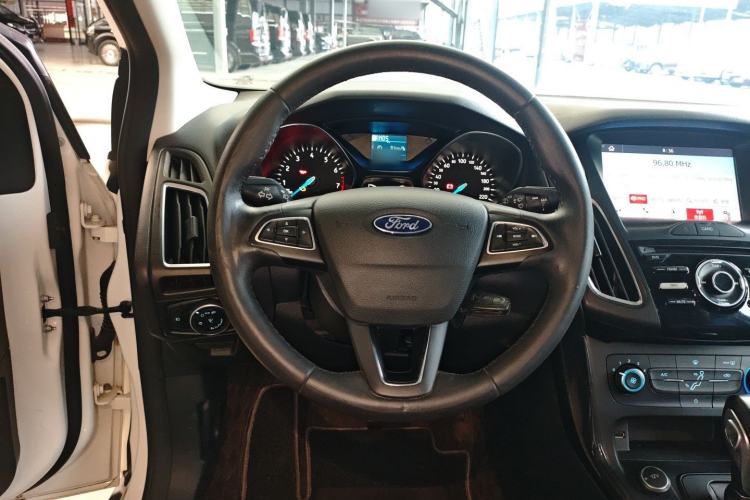 Used Ford Focus 2018 Hatchback Classic 1.6L Automatic Trendy SmartDrive Edition