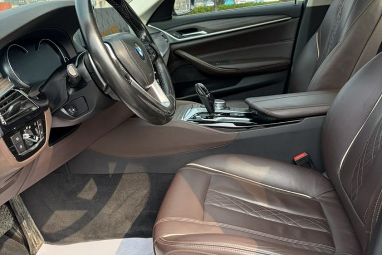 Used BMW 5 Series 2018 530Li Leading Edition Luxury Package
