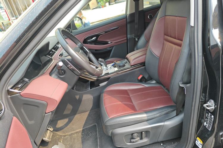 Used Land Rover Range Evoque 2023 Aurora L 249 PS Luxury Edition Left Front Seat