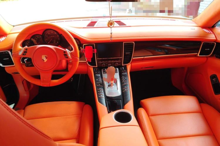 Used Porsche Panamera 2014 Panamera 4 3.0T Center Console