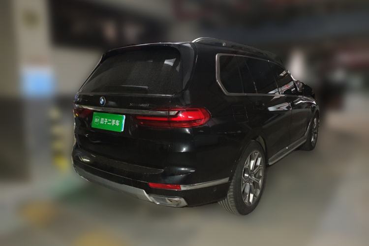 Used BMW X7 2019 xDrive40i Luxury Package with Leading Features
