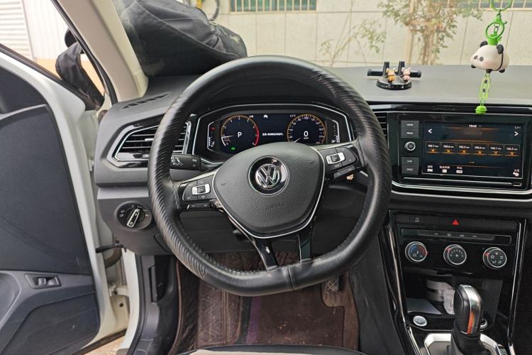 Used Volkswagen T-ROC 2020 280TSI DSG Two-Wheel Drive Comfort Version