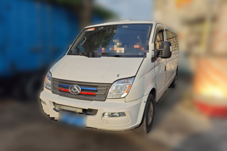 Used SAIC MAXUS Xintu V80 2023 2.0T Manual Classic Aoyuntong Long Wheelbase Ultra-Low Roof 6/7/8/9-Seater