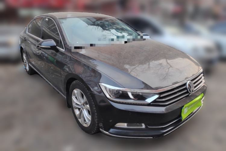 Used Volkswagen Magotan 2019 330TSI DSG Luxury Model China V Standard Front Right 45 Deg