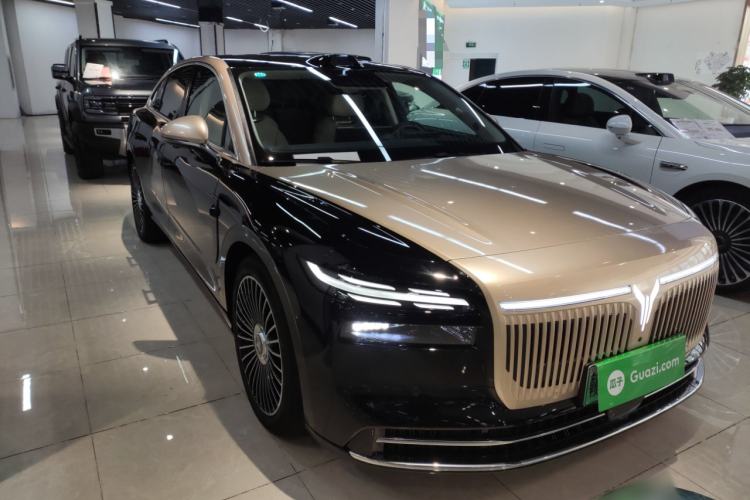 Used VOYAH Lantu Chiguang L 2026 Four-Wheel-Drive Ultra Exterior 1