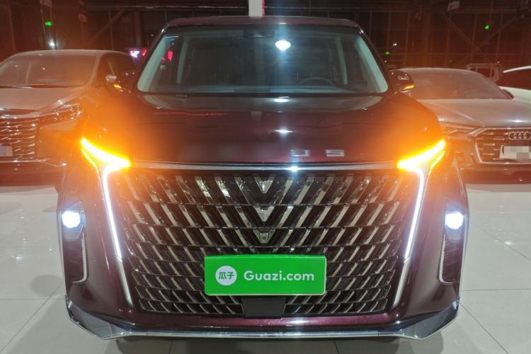 Used SAIC MAXUS G90 2022 2.0T Interstellar Seven-Seater Front