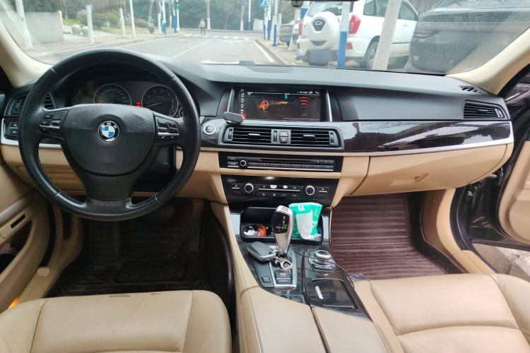 Used BMW 5 Series 2012 523Li Luxury Model
