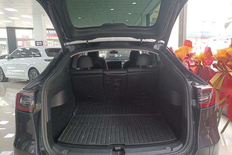 Used Tesla Model Y 2024 Rear-Wheel-Drive Version
