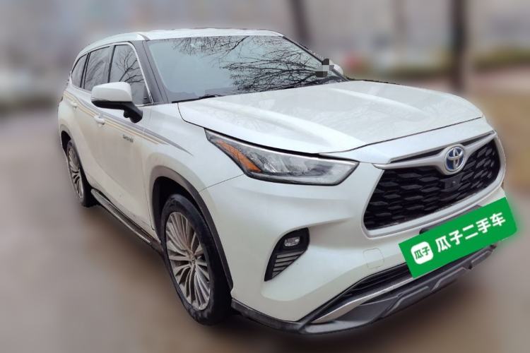 Used Toyota Highlander 2022 Dual-Engine 2.5L Two-Wheel Drive Elite Edition 5 Seats
