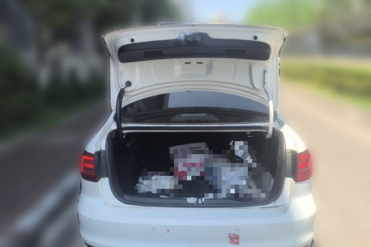 Used Volkswagen Sagitar 2015 1.6L Automatic Comfort Model Trunk