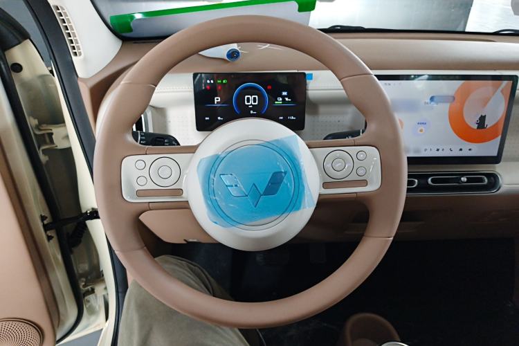 Used Wuling Hongguang MINIEV 2026 Model Fifth Generation, 205km Deluxe Edition Steering Wheel