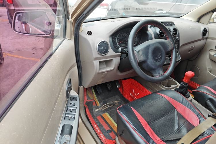 Used Wuling Hongguang 2010 1.2L Comfort Edition China IV
