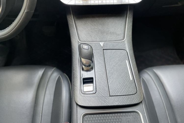 Used Venucia V 2023 260T Idol Edition Pro Interior 3