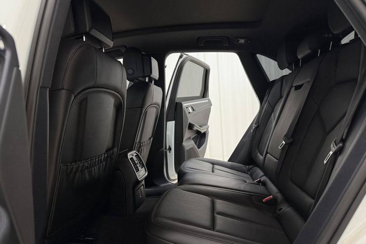 Used Porsche Macan 2023 Macan 2.0T