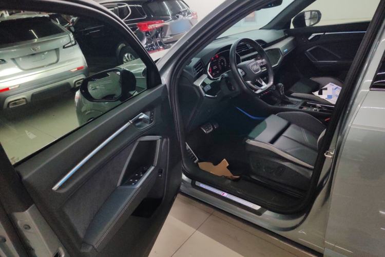 Used Audi Q3 2024 35 TFSI Fashion Dynamic Edition