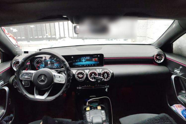 Used Mercedes-Benz A-Class 2020 Restyled A 200 L Sport Sedan Fashion Version
